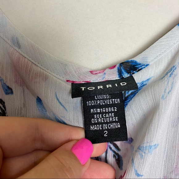 Torrid Cold Shoulder Floral Blouse - Picture 7 of 7